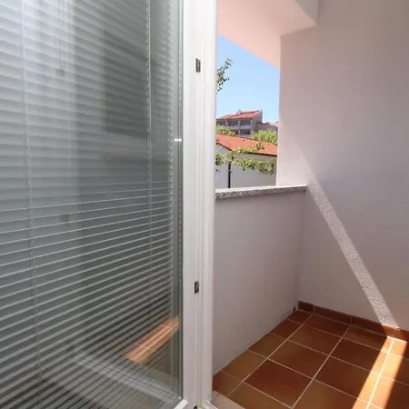 Apartment Ferienwohnung Fuer 4 Personen Ca 53 M In Baska, Adriakueste Kroatien Kroatische Inseln Baska (Krk)