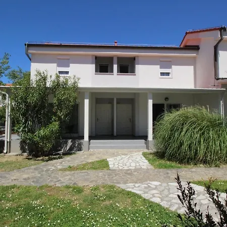 Apartment Ferienwohnung Fuer 4 Personen Ca 53 M In Baska, Adriakueste Kroatien Kroatische Inseln Baska (Krk)