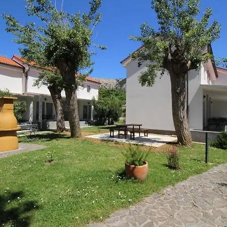 Ferienwohnung Fuer 4 Personen Ca 53 M In Baska, Adriakueste Kroatien Kroatische Inseln