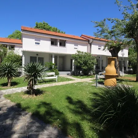 Ferienwohnung Fuer 4 Personen Ca 53 M In Baska, Adriakueste Kroatien Kroatische Inseln * Baska (Krk)